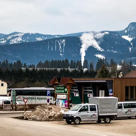 Отель Aquamarin 3*